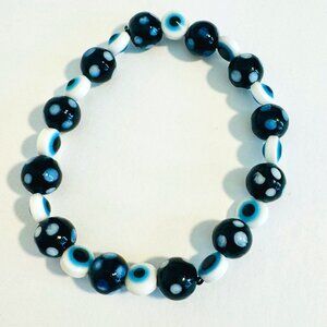 Contadiodjo Bracelet with evileye beads